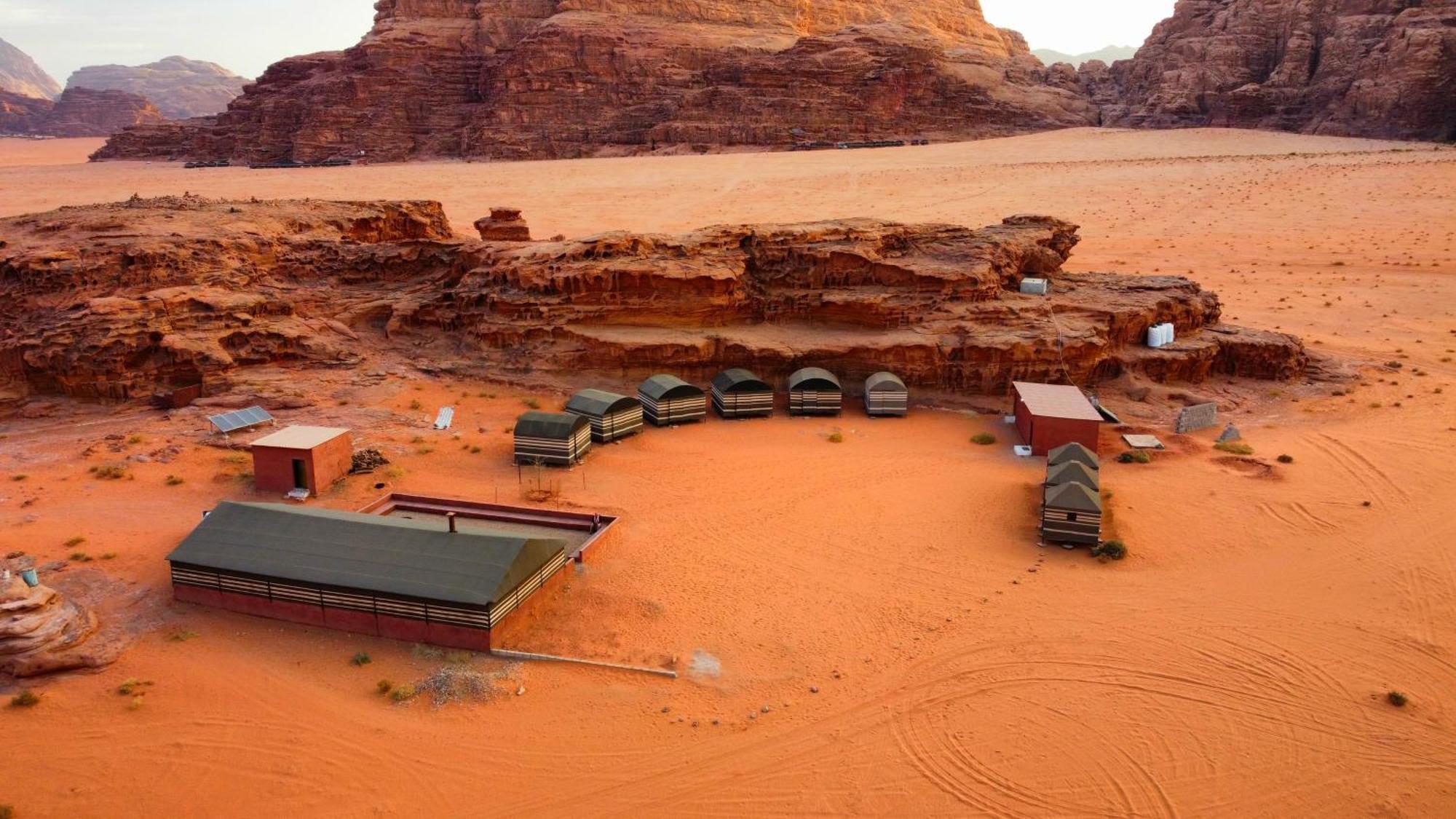 Wadi Rum Local Guide Camp Eksteriør billede